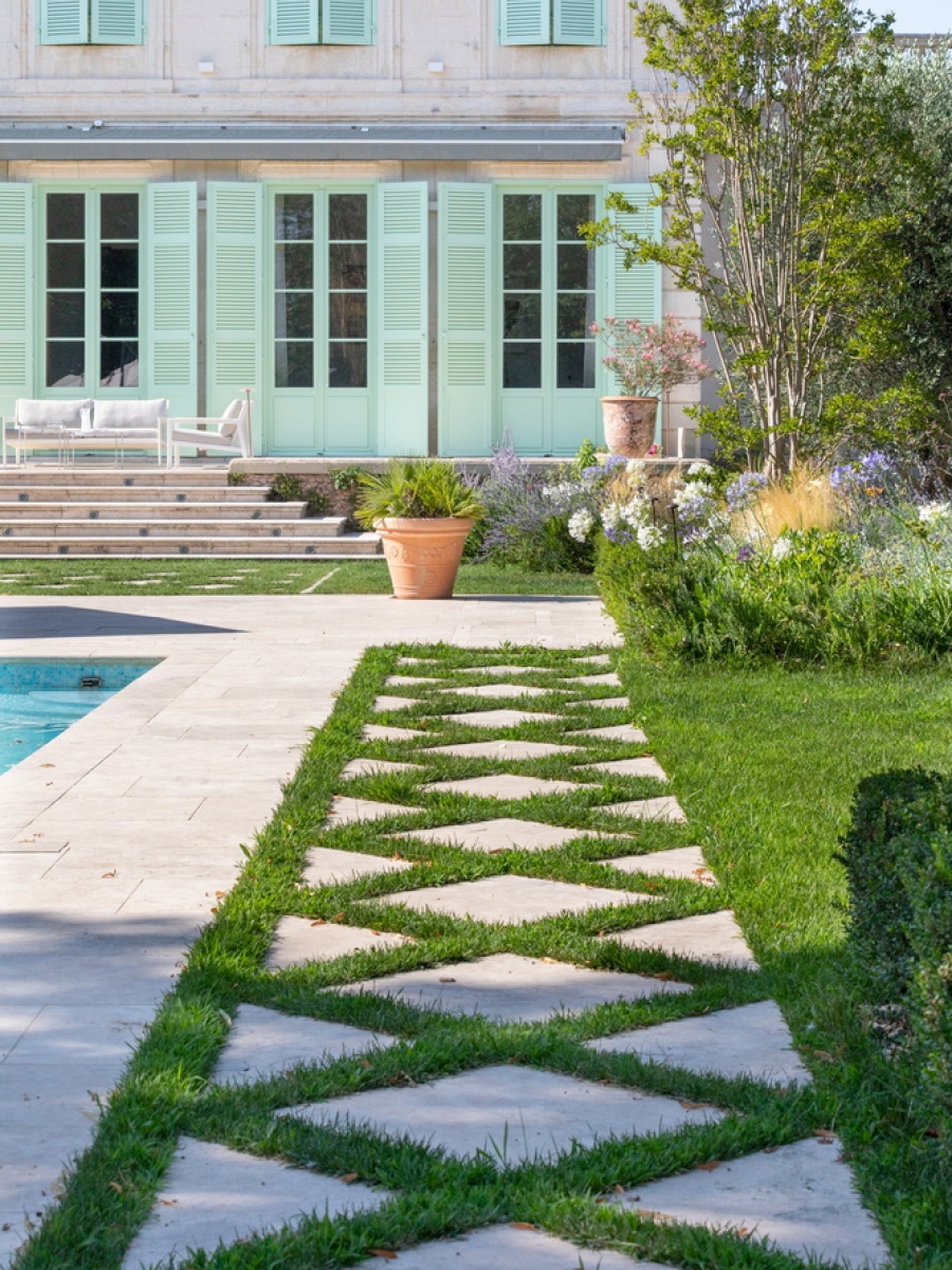 accueil 9 Atelier Naudier Architecte Paysagiste Concepteur Montpellier Aix En Provence Piscine Miroir Jardin Mediterraneen Creation Et Amenagement Jardin